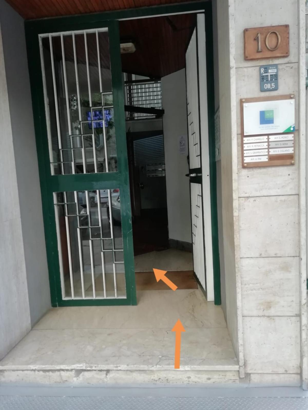 Case Vacanze Monroe 1 Palermo Exterior photo